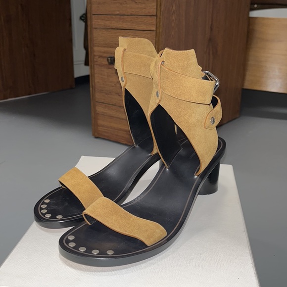 BNIB Isabel Marant “Jaeryn” sandal. - Picture 2 of 5